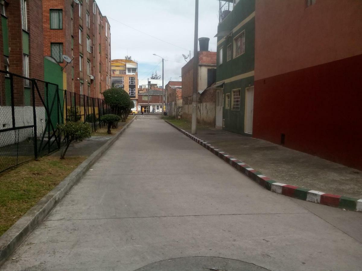 Okar Hostel - Bogota Airport Dış mekan fotoğraf